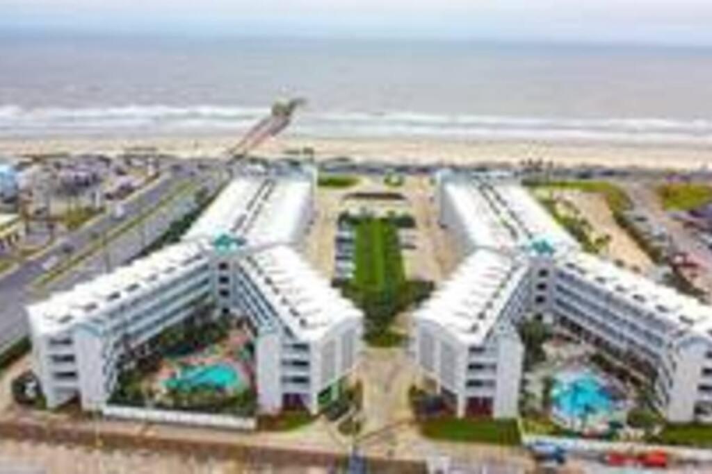 Gypsea Blu Beach Condo Steps To The Beach Галвестон Екстер'єр фото